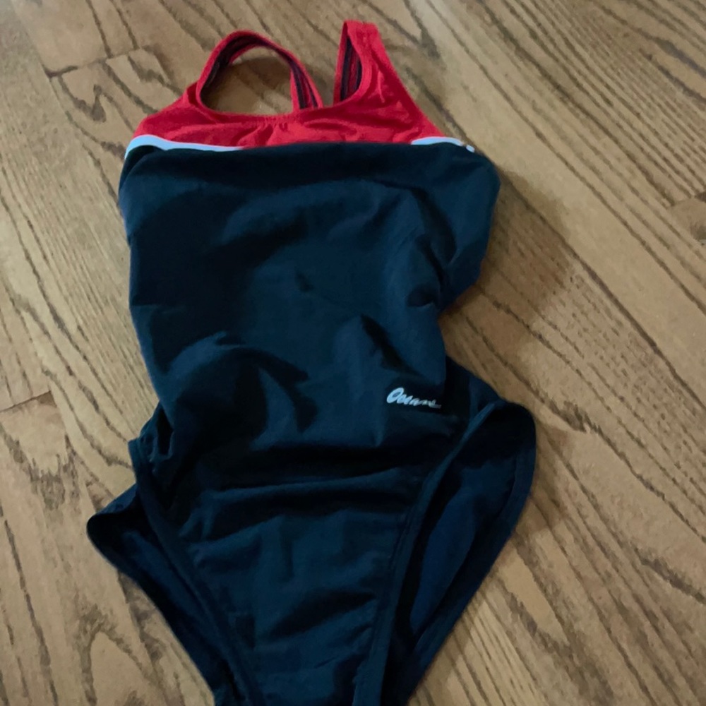 Swimming suit
